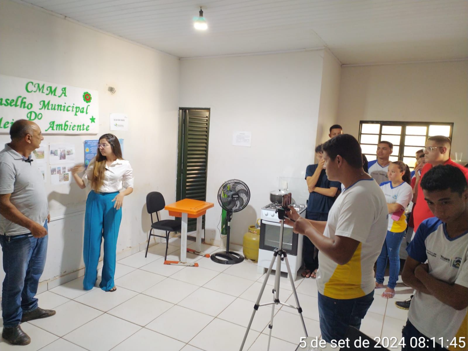 Alunos da Escola Estadual Recurso I, Entrevistam o Secretário Municipal de Meio Ambiente sobre Preservação Ambiental.